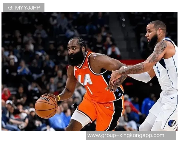 快船队的哈登成为摆烂工具雷霆王朝的牺牲品与背叛者