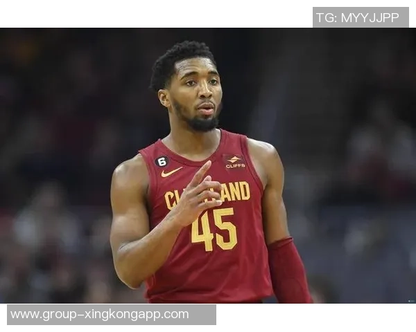 米切尔强调勇士实力反思球队需在落后时也全力以赴 米切尔强调勇士实力反思球队需在落后时也全力以赴