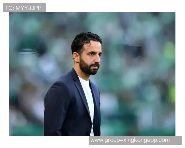 阿莫林下课引发8500条评论滕哈赫同期热度破2万引发热议