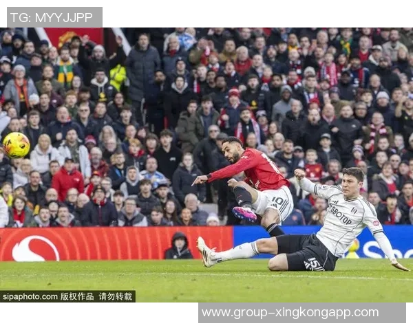 姆伯莫荣膺曼联对热刺比赛最佳球员引发球迷热议 姆伯莫荣膺曼联对热刺比赛最佳球员引发球迷热议